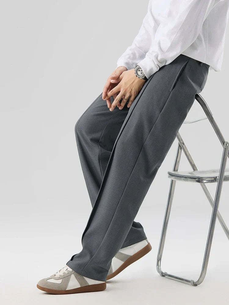 Phill | Straight Cut Pleated Pant